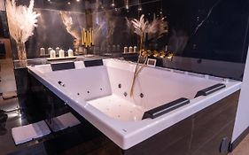 Apartament z jacuzzi, Wiślane Tarasy